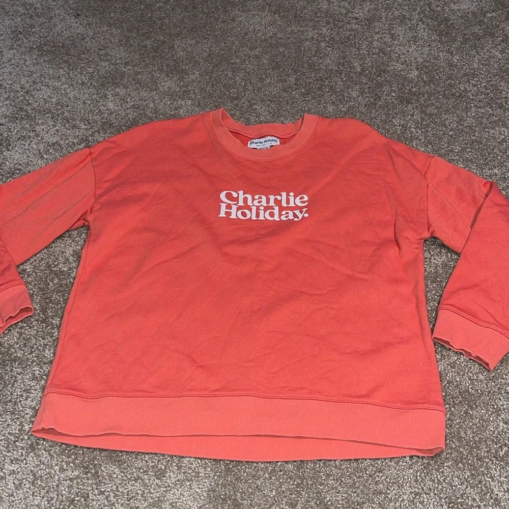 Charlie Holiday Coral Oversized Sweatshirt - size 4. T